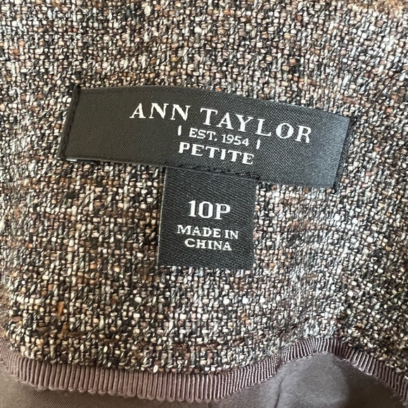 Ann Taylor Tweed Blazer, 10P - Picture 10 of 10